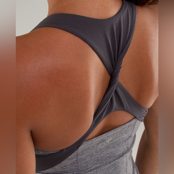 Lululemon Spin Me Tank Top Yoga Workout Shirt Built in Bra Size 8 Racerback Top - Picture 2 of 13